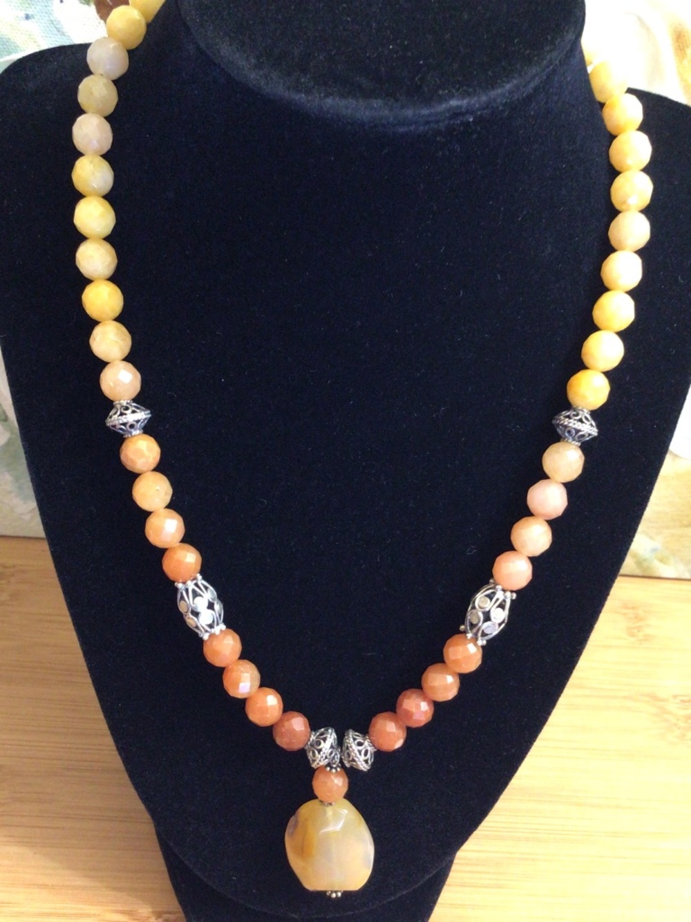 Natural Orange & Pastel Yellow Faceted Beads Agate Necklace Gemstones